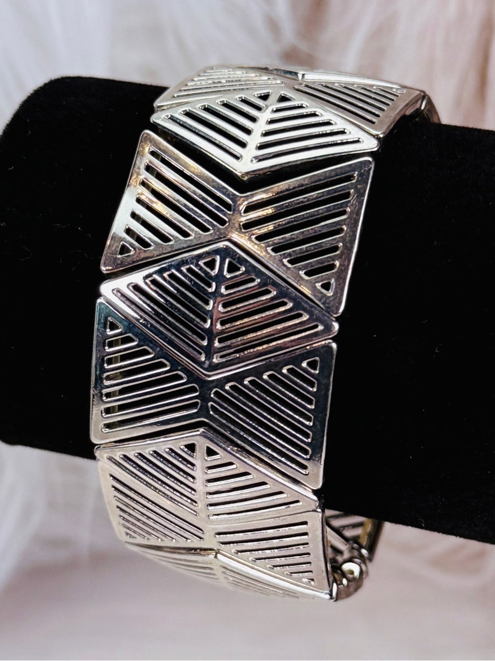 Aged Silvertone vintage stretch minimalist bracelet